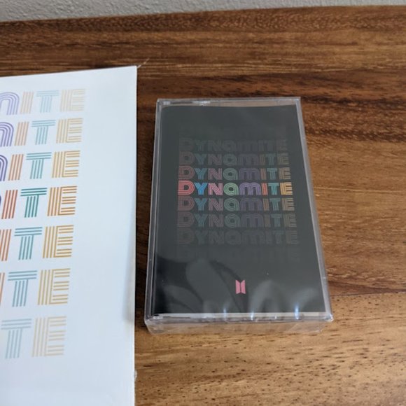 BTS Dynamite Vinyl and Cassette Set Brand new - Picture 4 of 6